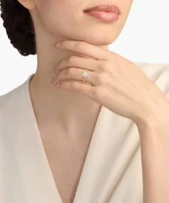 Classic Simple Solitaire Engagement Ring